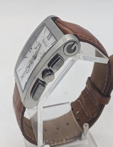 Б/в Годинник Gucci 8600m 01-200833386