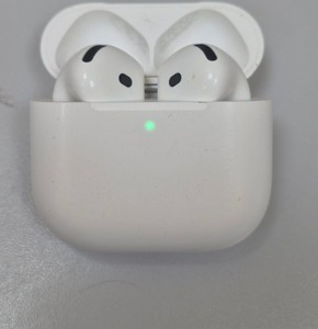Б/в Навушники Apple airpods 4 with active noise cancellation 01-200950188