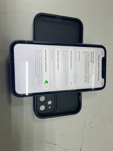Б/в Мобільний телефон Apple iphone 11 64gb 01-200993369