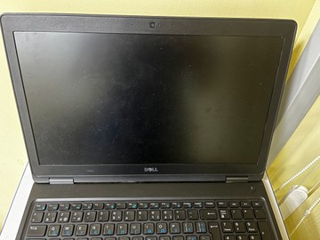 Б/в Ноутбук Dell 15/core i5 6200u ddr3/4gb ddr3/hdd *відсутній/ssd 128 gb/*інтегрована 01-200999403