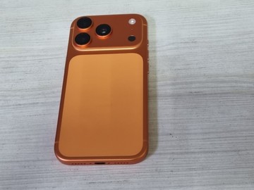 Б/в Мобільний телефон Apple iphone 17 pro 256gb 01-200958352