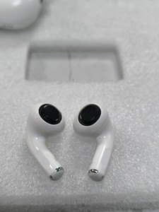 Б/у Навушники Apple airpods pro 2nd generation with magsafe charging case usb-c 01-200968427