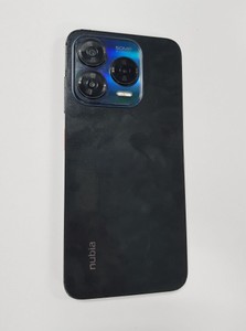 Б/в Мобільний телефон Zte nubia v70 design 8/256gb 01-201075077