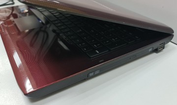 Б/у Ноутбук Samsung 17/core i3 370m ddr3/4gb ddr3/hdd 500 gb/ssd *відсутній/*інтегрована 01-201096208