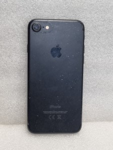 Б/в Мобільний телефон Apple iphone 7 32gb 01-201111755