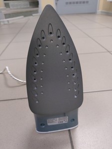 Б/у Утюг Grunhelm ei8817ag 01-201120314