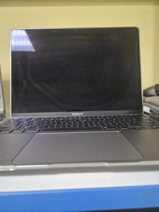 Б/в Ноутбук Apple makbook air 13,3"/apple m1/ram8gb/ssd256gb/7core gpu 01-201120352