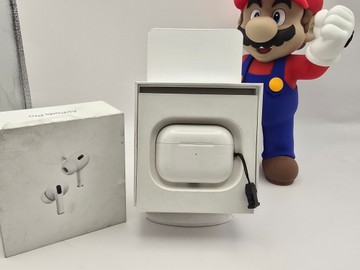 Б/в Навушники Apple airpods pro 2nd generation with magsafe charging case usb-c 01-200988792