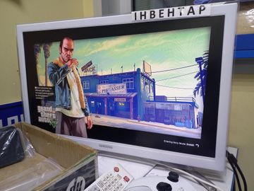 01-200740062: Microsoft xbox one x 1tb