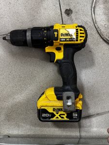 01-200742137: Dewalt dcd778/ dcf840 2акб 5ah