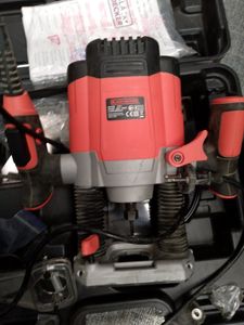 01-200757565: Black&Decker kw1200e