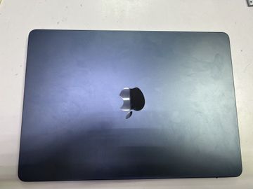 01-200782325: Apple macbook air 13,6" m2 2022