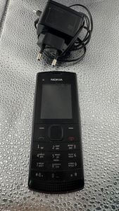 01-200783204: Nokia x1-01