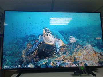 01-200788997: Samsung ue43du7100