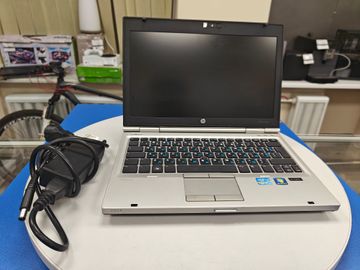 01-200790044: Hp 12/core i7 2620m ddr3/4gb ddr3/hdd *відсутній/ssd 240 gb/*інтегрована