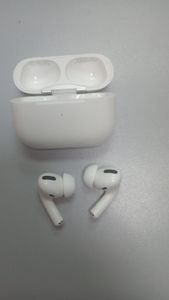 01-200765286: Apple airpods pro