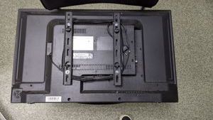 Б/у Телевизор Bravis led-32e3000 smart+t2 01-200798184