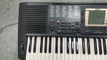 Б/у Синтезатор Yamaha psr-530 01-200594064