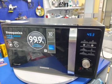 Б/в Мікрохвильова піч Samsung ms23f302tak 01-200812781