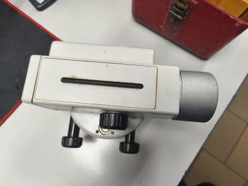 Б/в Оптичний нівелір Без Виробника 2н-3л + тринога 01-200829053