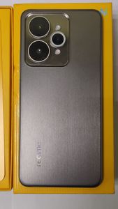 Б/в Мобільний телефон Realme 15 5g 8/256gb 01-200848883