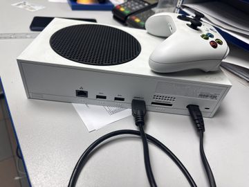 Б/в Ігрова приставка Microsoft xbox series s 512gb 01-200880356