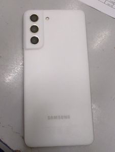 Б/в Мобільний телефон Samsung galaxy s21 fe 5g sm-g9900 8/256gb 01-200881272