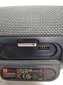 Б/у Акустика Jbl charge essential 2 01-200885580