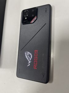 Б/в Мобільний телефон Asus rog phone 9 pro 16/512gb 01-200893547