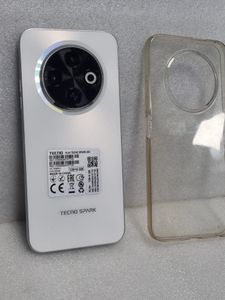 Б/у Мобільний телефон Tecno spark 30c kl5n 6/128gb 01-200899171