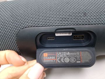 Б/у Акустика Jbl charge essential 2 01-200903261