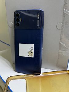 Б/в Мобільний телефон Tecno spark 8p kg7n 4/64gb 01-200908628