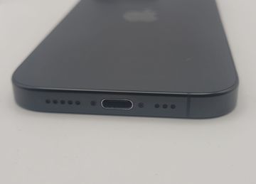 Б/в Мобільний телефон Apple iphone 16 pro 256gb 01-200918382