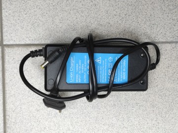 Б/у Зарядная станция Eco ukc 12,8v/150000mah/200w power bank 220v 01-200937195
