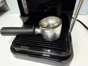 Б/в Кавоварка Delonghi ec 230.bk 01-200960568
