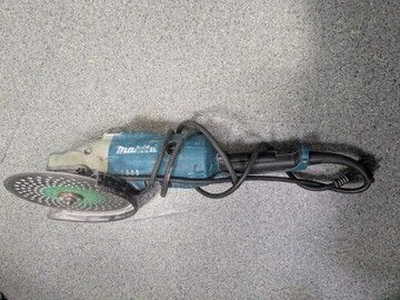 Б/в Кутова шліфмашина Makita ga9020 01-200953207