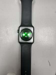 Б/в Смарт-годинник Apple watch series 3 gps 42mm aluminium case 01-200968010