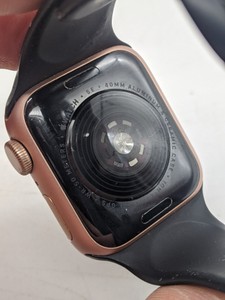 Б/в Смарт-годинник Apple watch se gps 40mm 01-200911955