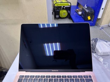 Б/в Ноутбук Apple MacBook Air 13`` Late 2020 01-200986480