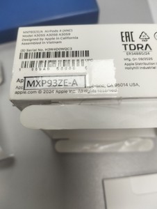 Б/в Навушники Apple airpods 4 with active noise cancellation 01-201002281