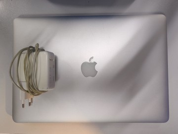 Б/у Ноутбук Apple macbook pro a1398 15,4" core i7 2.2ghz/ram 16gb/ssd256gb/intel iris pro 01-201003450