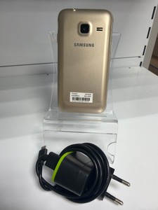 Б/в Мобільний телефон Samsung galaxy j1 mini 2016 01-201007370