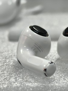 Б/у Навушники Apple airpods pro 2nd generation with magsafe charging case usb-c 01-200968427