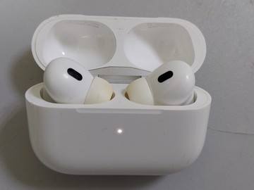 Б/в Навушники Apple airpods pro 2nd generation with magsafe charging case usb-c 01-201038705