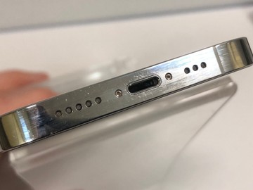 Б/в Мобільний телефон Apple iphone 14 pro 128gb esim 01-201054403