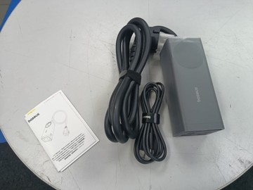 Б/в Мережевий зарядний пристрій Baseus gan3 pro 4 ports desktop charger 100w 01-201085873