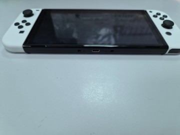 Б/в Ігрова приставка Nintendo switch oled 01-201106549