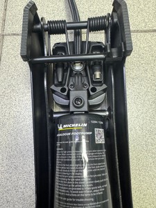 Б/в Ножний насос Michelin 12204 01-201050370