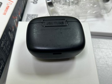 Б/в Навушники Jbl tune buds 01-201147404