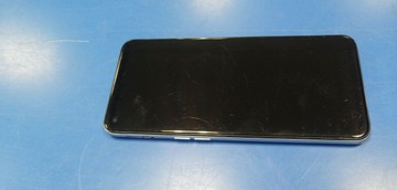 Б/в Мобільний телефон Realme 6 8/128gb 01-201153525